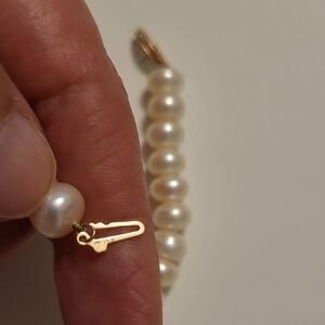 Elegant Cream Pearl Necklace